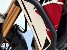 Honda Africa Twin, โช้คหน้าและกันล้ม: ก่อนและหลังที่ Boy Motorbike ภูเก็ต